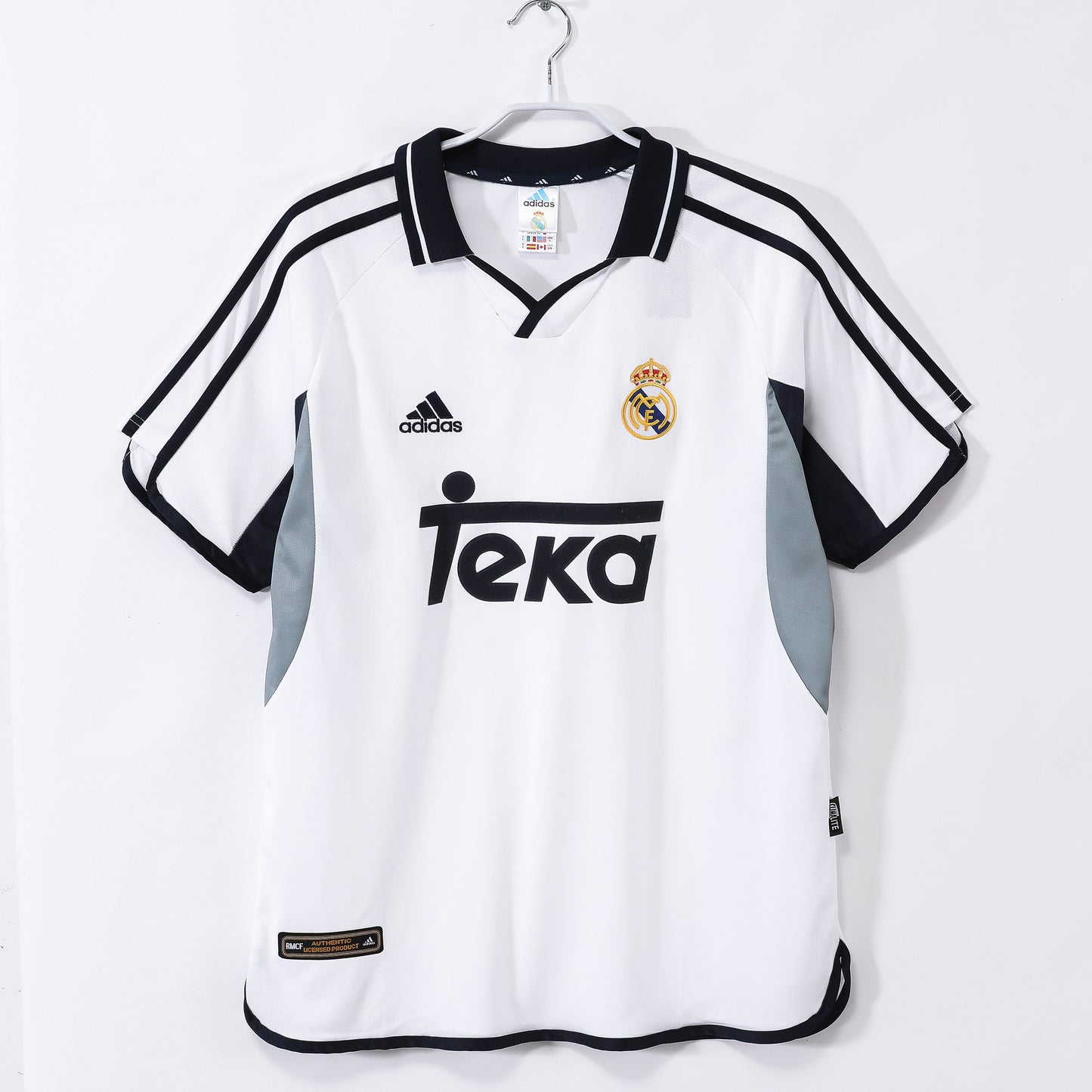 Real Madrid 2000/01 Retro Jersey - Home Edition