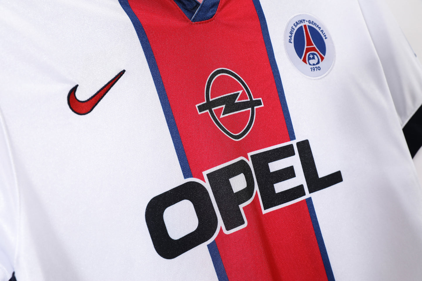 Paris Saint-Germain 1998/99 Retro Jersey - Away Edition