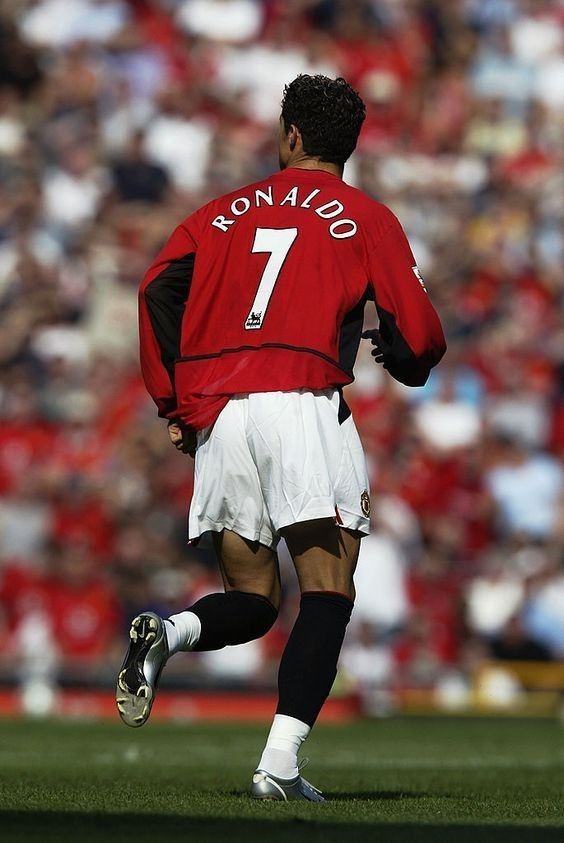 Cristiano Ronaldo – Manchester United 2003/04 – A New Star in England